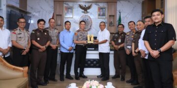 Silaturahmi ke Kejari, Kapolres Kediri Kota Tegaskan Komitmen Penegakan Hukum Presisi