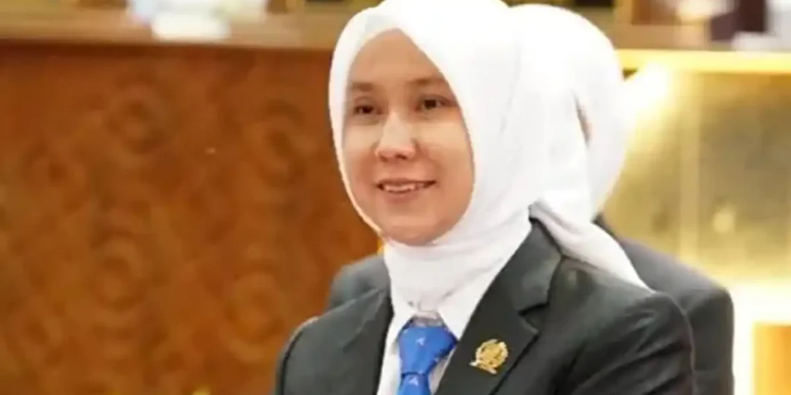 Wakil Ketua DPRD Jatim Sri Wahyuni