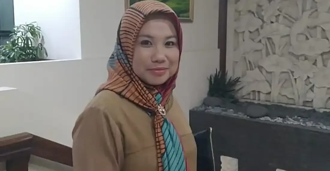 Anggota Komisi E DPRD Jatim Hj Jeniyeh