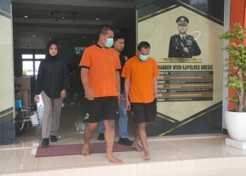 Satnarkoba Polres Gresik Bongkar Jaringan Sabu, Oknum Outsourcing Dishub Ditangkap 36 Satnarkoba Polres Gresik Bongkar Jaringan Sabu, Oknum Outsourcing Dishub Ditangkap