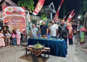 Kampung Biyodo Gresik Kembali Viral, Ribuan Lampu Hias Sulap Desa Beton Jadi Wisata Malam