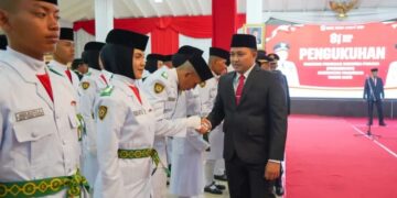 Bupati Kukuhkan 77 Anggota Paskibraka Kabupaten Pasuruan