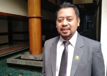 Kekeringan di Madura , DPRD Jatim Bang Haris Minta Pemprov Perkuat Mitigasi dan Perbanyak Infrastruktur Penyediaan Air 50 Kekeringan di Madura , DPRD Jatim Bang Haris Minta Pemprov Perkuat Mitigasi dan Perbanyak Infrastruktur Penyediaan Air