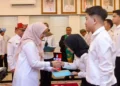 79 CPNS Banyuwangi Terima SK, 17 Diantaranya Dokter Spesialis dan Nakes