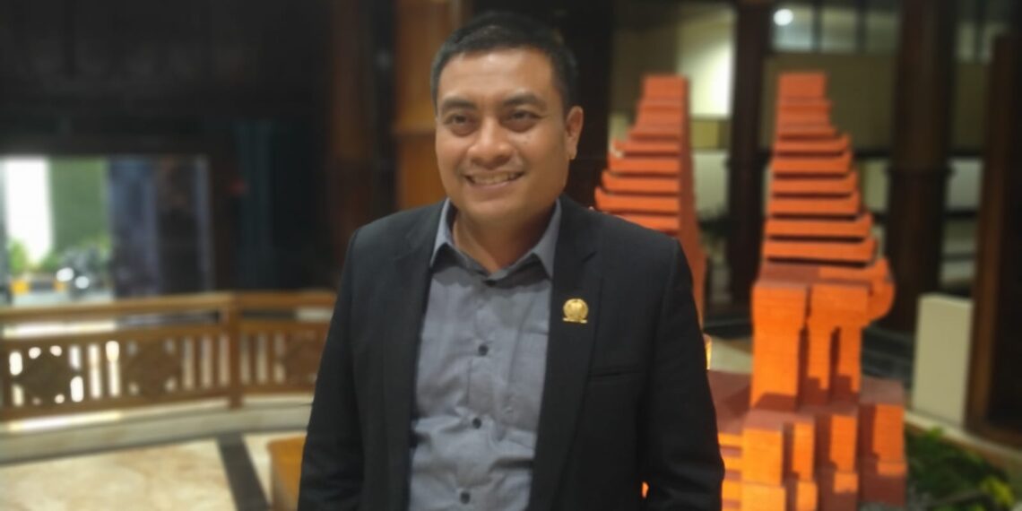 Sekretaris PKS DPRD Jatim Puguh Wiji Pamungkas