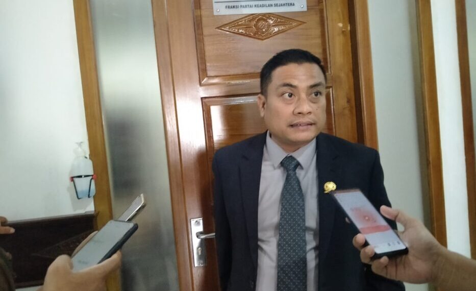 Anggota Fraksi PKS DPRD Jatim Puguh Wiji Pamungkas