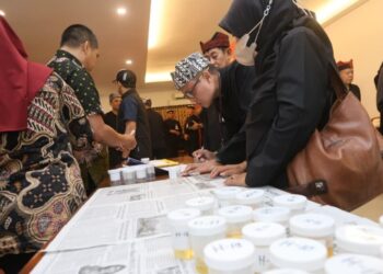 Komitmen Zero Narkoba, Kepala OPD hingga Camat di Banyuwangi Jalani Tes Urine dan Tandatangani Pakta Integritas P4GN